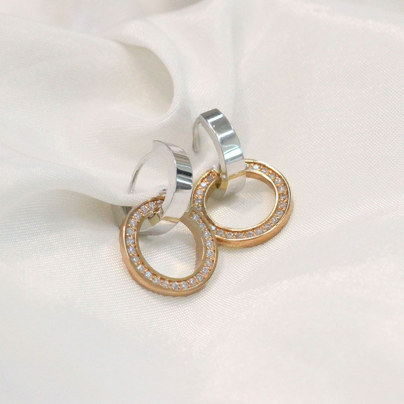 벨라블랙 세레니티 링크+Q 귀걸이 Serenity Link+Q Earrings sliver925