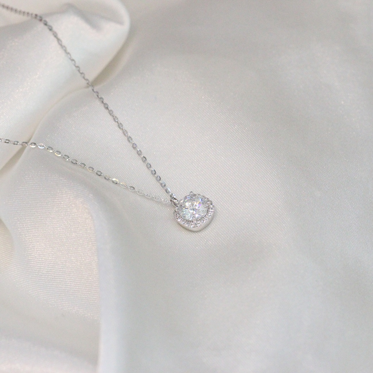 벨라블랙 쿠션 모이사나이트 목걸이 cushion Necklace sliver925
