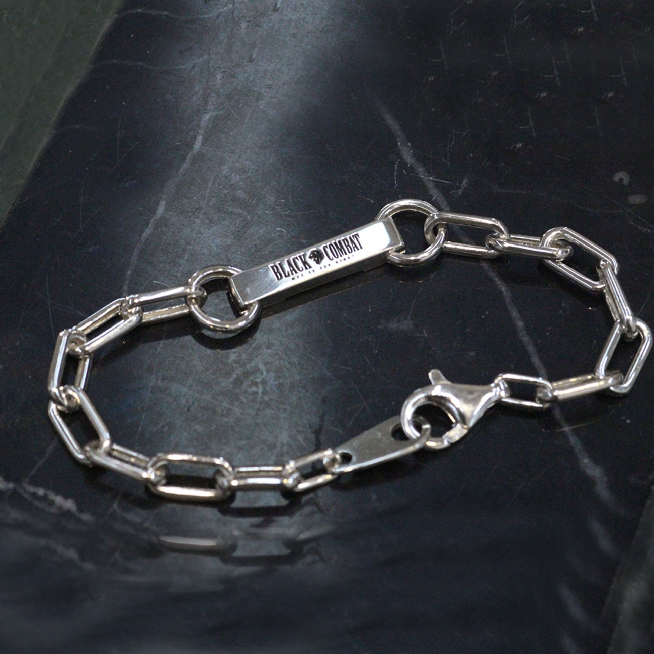 벨라블랙 아이덴트티 바 팔찌 Identity Bar Bracelet