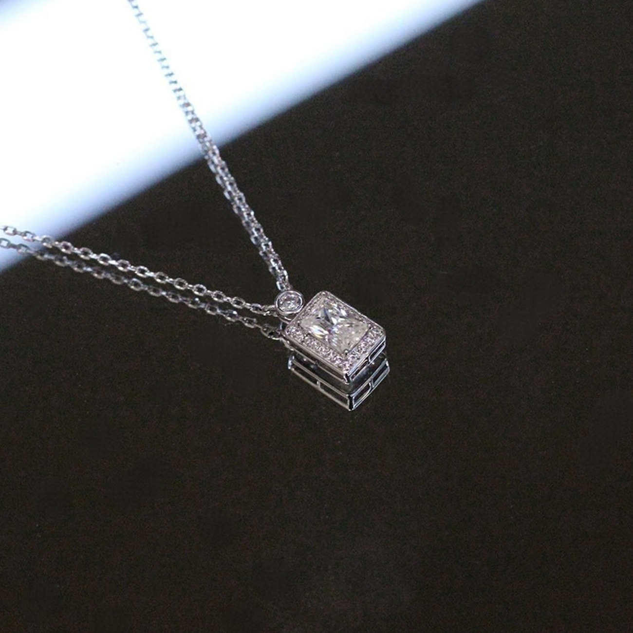 벨라블랙 멜리아 모이사나이트 목걸이 Melia Necklace sliver925